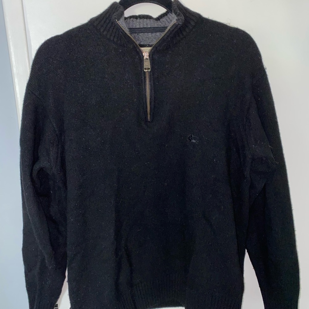 Men’s Burberry Cashmere sweater size Small